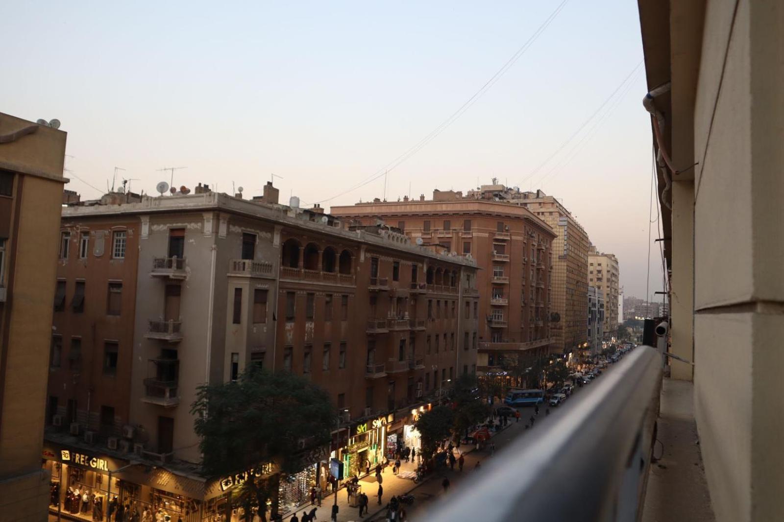 Park Plaza Hotel *